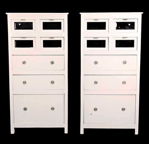 A PAIR OF WHITE PAINTED CHESTSA