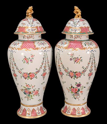 A PAIR OF LARGE SAMPSON PORCELAIN
