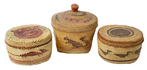 THREE LIDDED PICTORIAL MAKAH BASKETS20th 375cdf