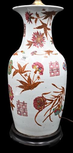 CHINESE PORCELAIN VASEChinese Porcelain 375d54