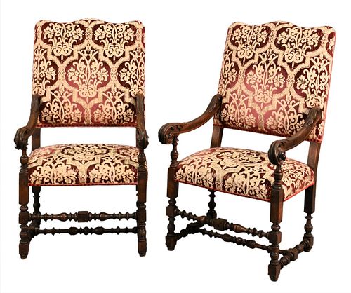 PAIR OF CONTINENTAL STYLE ARMCHAIRSPair 375ea3