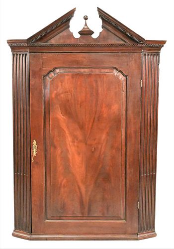 MAHOGANY CORNER CABINETMahogany 375ea4