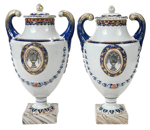 PAIR OF CHINESE EXPORT PORCELAIN 375f08