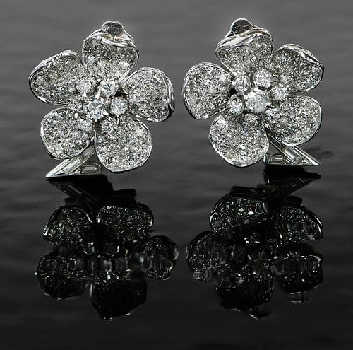 PLATINUM GOLD AND DIAMOND EARCLIPSflower 3760d6