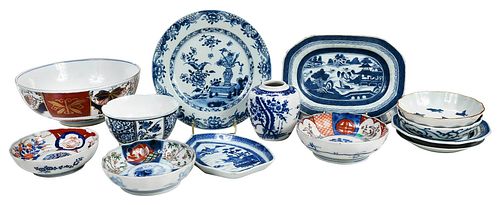 14 ASIAN PORCELAIN TABLE OBJECTSprimarily