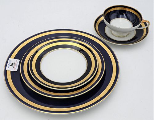 92 PIECE ROSENTHAL "EMINENCE COBALT"