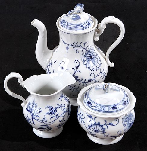 MEISSEN COFFEE SERVICEA THREE PIECE 373e0e