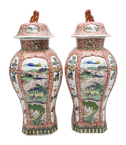 PAIR OF SAMSON PORCELAIN VASESPair 373f28