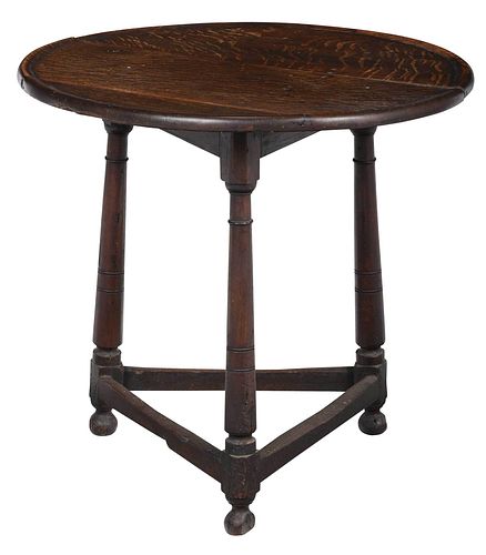 EARLY ENGLISH OAK DISH TOP CRICKET