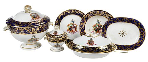 30 PIECES ARMORIAL CROWN DERBY 374261