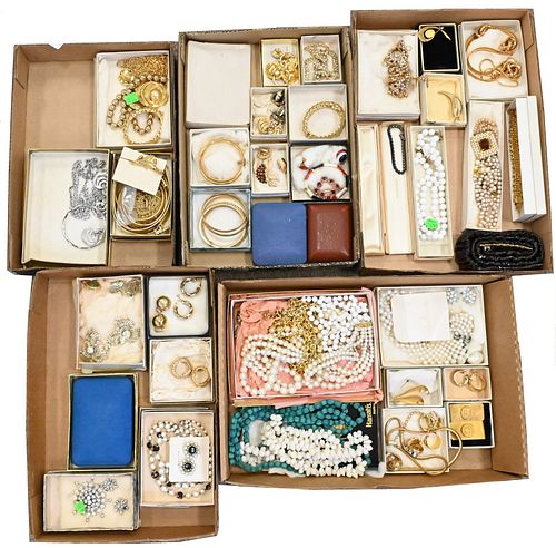 FIVE TRAY LOTS OF COSTUME JEWELRYFive 3743b3