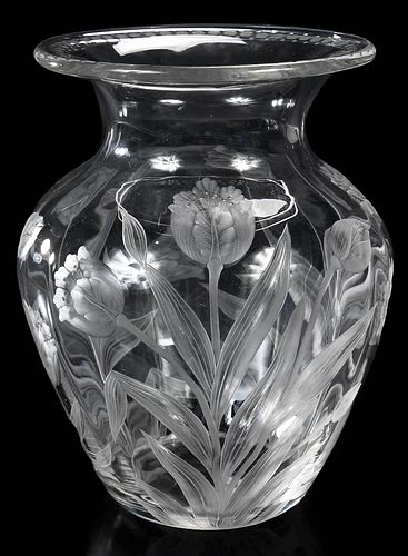 SINCLAIRE GLASS VASE WITH ENGRAVED 3743c6