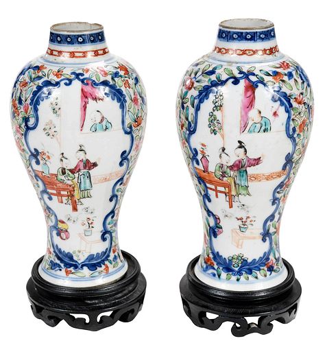PAIR OF CHINESE EXPORT PORCELAIN 37450a