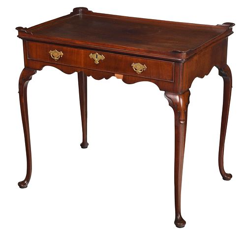 QUEEN ANNE MAHOGANY SILVER TABLEBritish  37458f