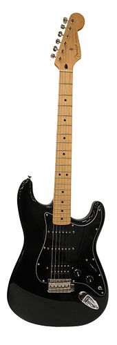 1995 FENDER STRATOCASTER GUITAR1995