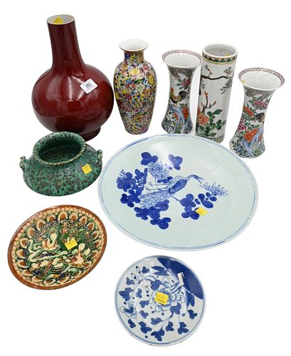 NINE PIECE GROUP OF CHINESE PORCELAINNine 374763