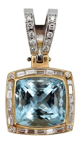 14KT AQUAMARINE AND DIAMOND PENDANTcenter 37486f