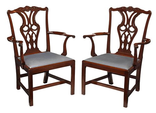 PAIR OF CHIPPENDALE CARVED MAHOGANY 374ba6