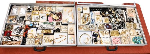 LARGE LOT OF COSTUME JEWELRY, TO