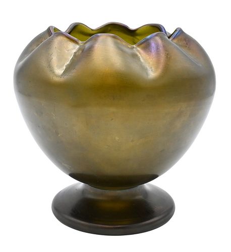 IRIDESCENT ART GLASS VASE HAVING 3775cb