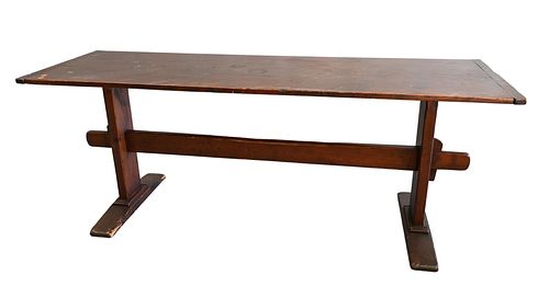 STAINED PINE TAVERN TABLE HAVING 377965