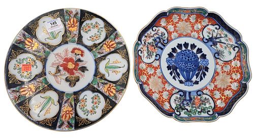 TWO SETS OF IMARI STYLE PORCELAIN 377969