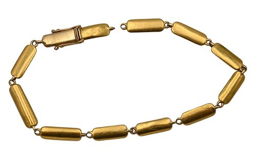 23 KARAT YELLOW GOLD BRACELET,