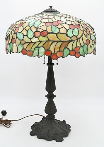 CHICAGO MOSAIC LEADED GLASS TABLE LAMP,