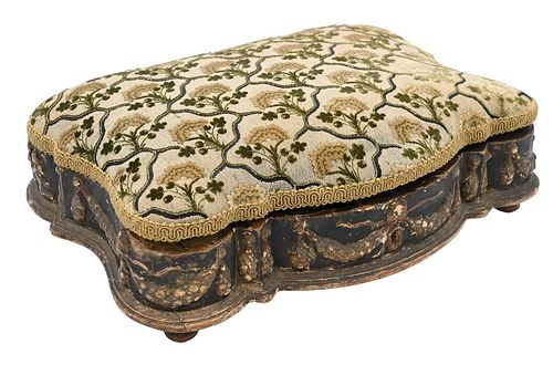 VENETIAN BOX, HAVING UPHOLSTERED