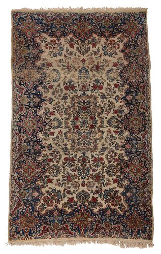 SAROUK RUGmid 20th century, white