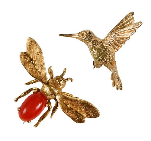 TWO GOLD BROOCHESbee brooch red 3780b6