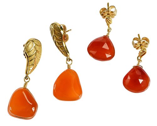 TWO PAIRS 18KT GEMSTONE EARRINGScarnelian 37811a