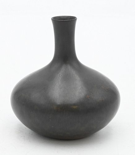 CARL HARRY STALHANE VASE, GREY