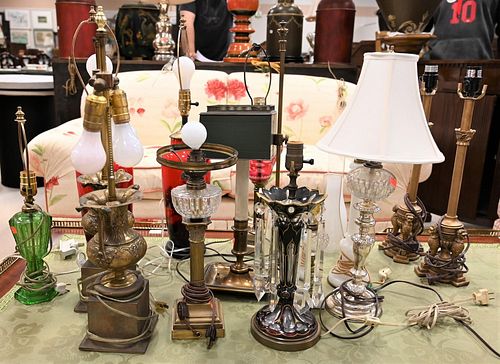 GROUP OF LAMPS, TO INCLUDE A PAIR