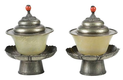 PAIR OF TIBETAN JADE OR HARDSTONE 37832e