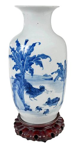 CHINESE BLUE AND WHITE PORCELAIN