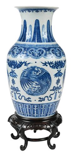CHINESE BLUE AND WHITE PORCELAIN 378342