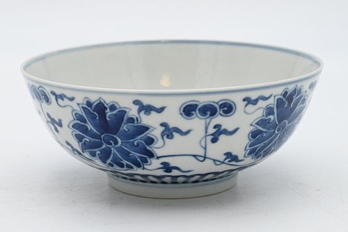 CHINESE BLUE AND WHITE PORCELAIN 378665