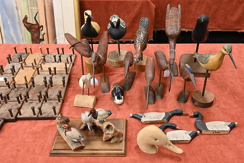 GROUP OF 19 CARVED DECOYS AND SHORE 378700