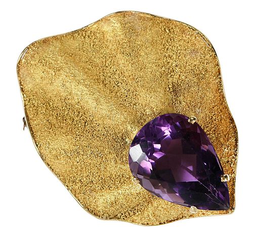 18KT AMETHYST BROOCHheavily textured 378859