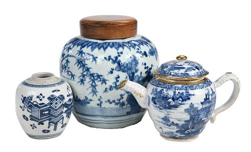 THREE CHINESE BLUE AND WHITE PORCELAIN