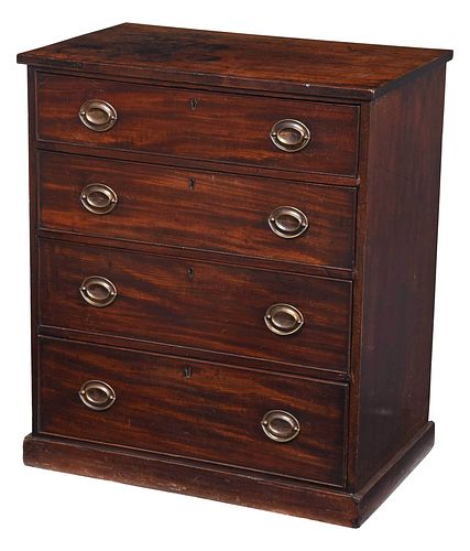 GEORGIAN MAHOGANY FOUR DRAWER BACHELOR'S