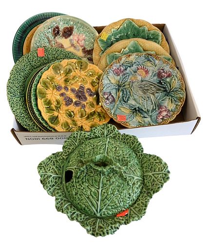 GROUP OF MAJOLICA PLATES, TO INCLUDE