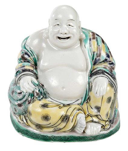 CHINESE PORCELAIN SEATED FAMILLE