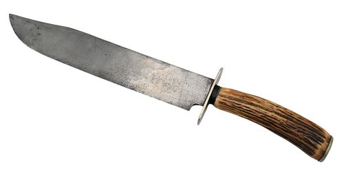 BOWIE TYPE KNIFEBowie Type Knife, having