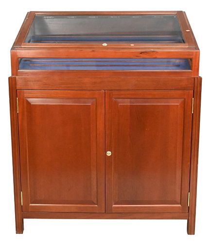 CUSTOM MAHOGANY DISPLAY CABINET 3767c0