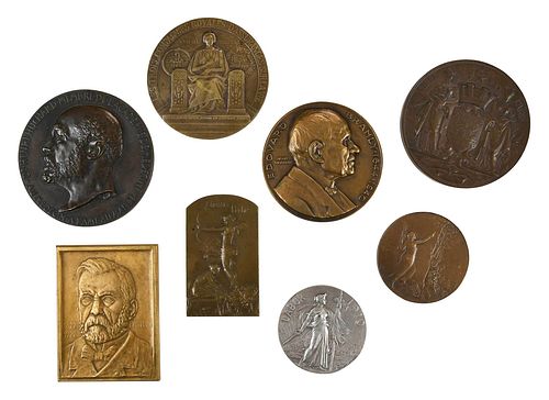 EIGHT ASSORTED FRENCH MEDALS AND 376ac5