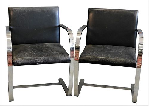 PAIR OF KNOLL ARMCHAIRS HAVING 376be8