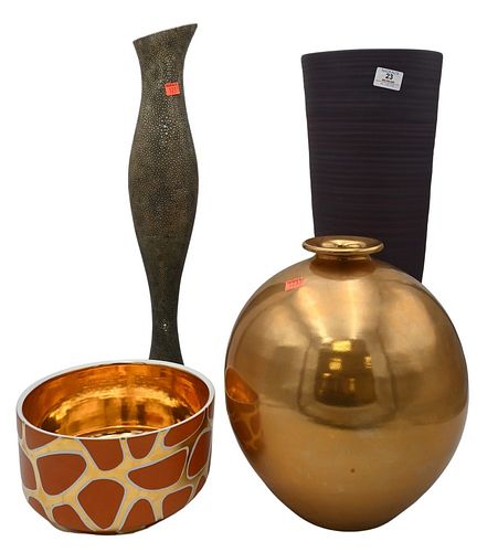 FOUR PIECE GROUP OF VASES, TO INCLUDE
