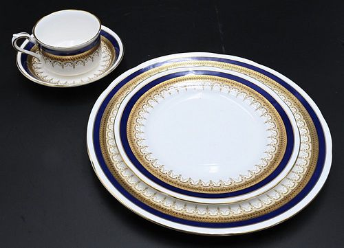 60 PIECE SET OF PARAGON STIRLING PORCELAIN